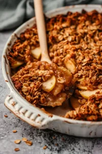 Delicious homemade apple crisp dessert with a crunchy oat topping